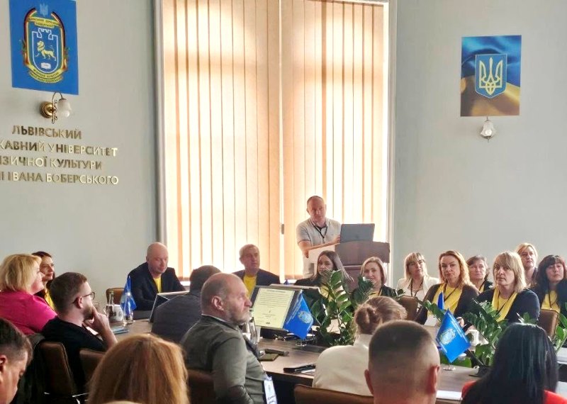 Доцент Андрій Огнистий виступив в якості спікера дискусійного столу